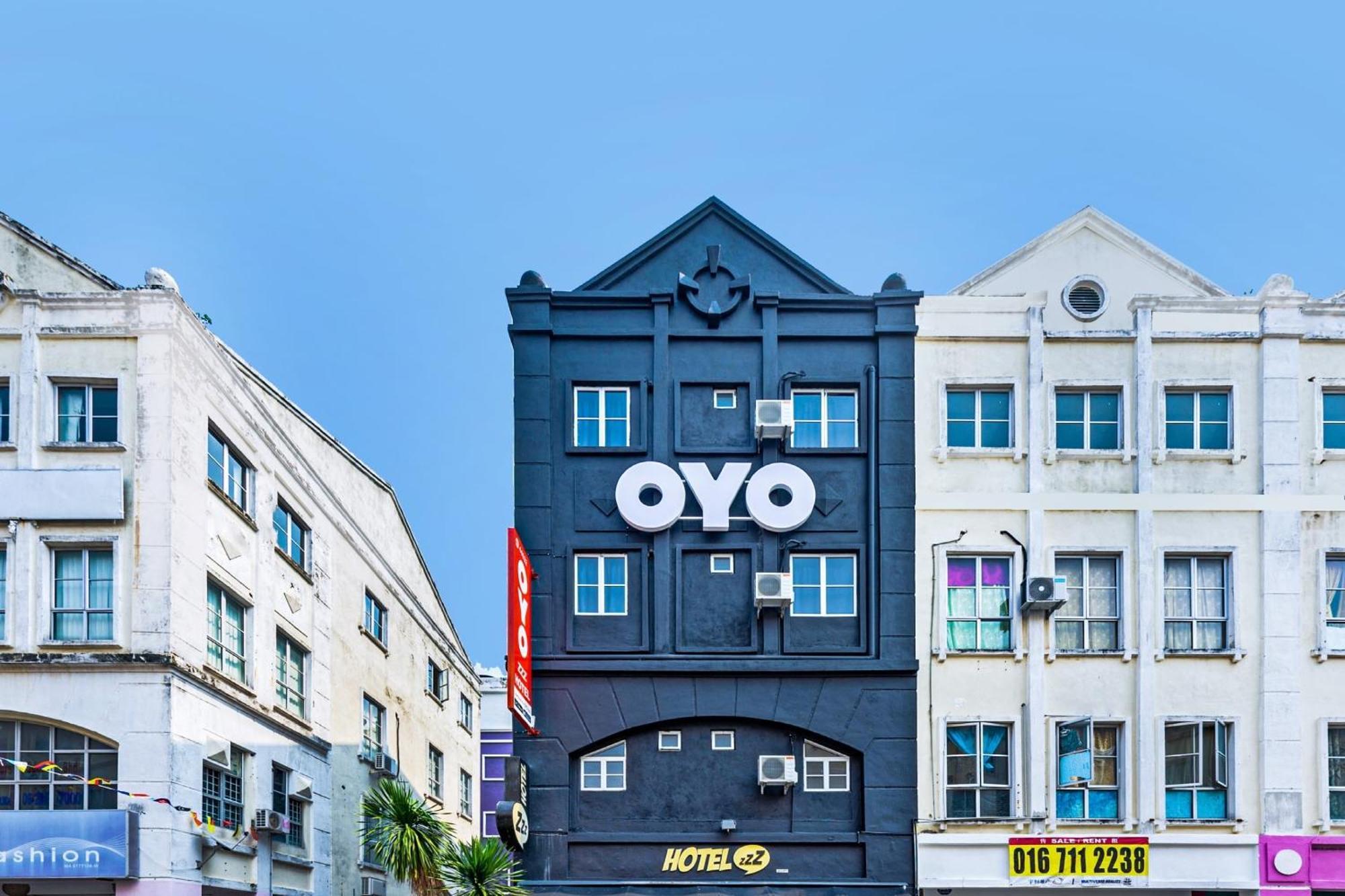 Hotel Super Oyo 44032 Zzz 2*