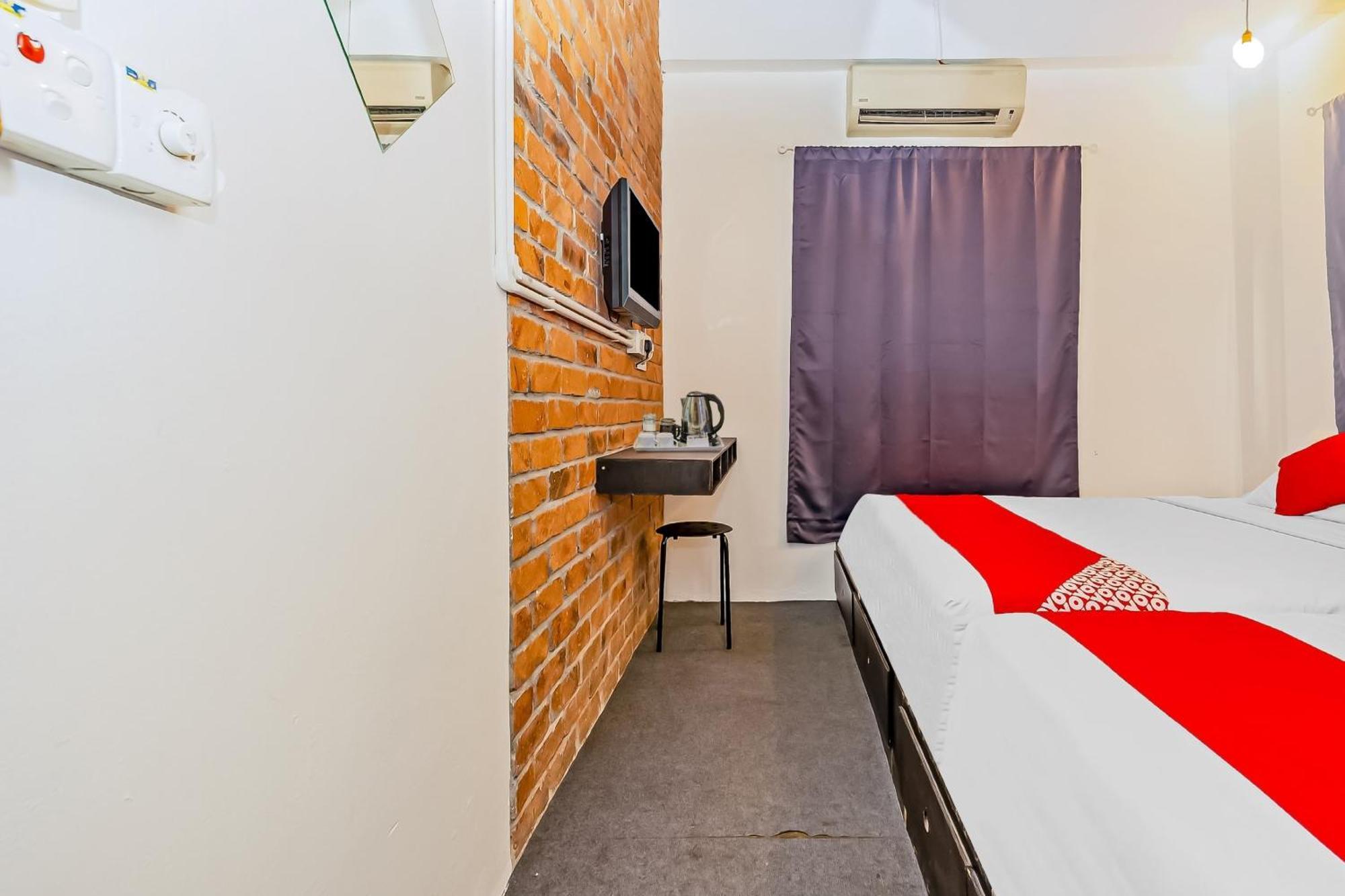 Super Oyo 44032 Zzz Hotel Malacca
