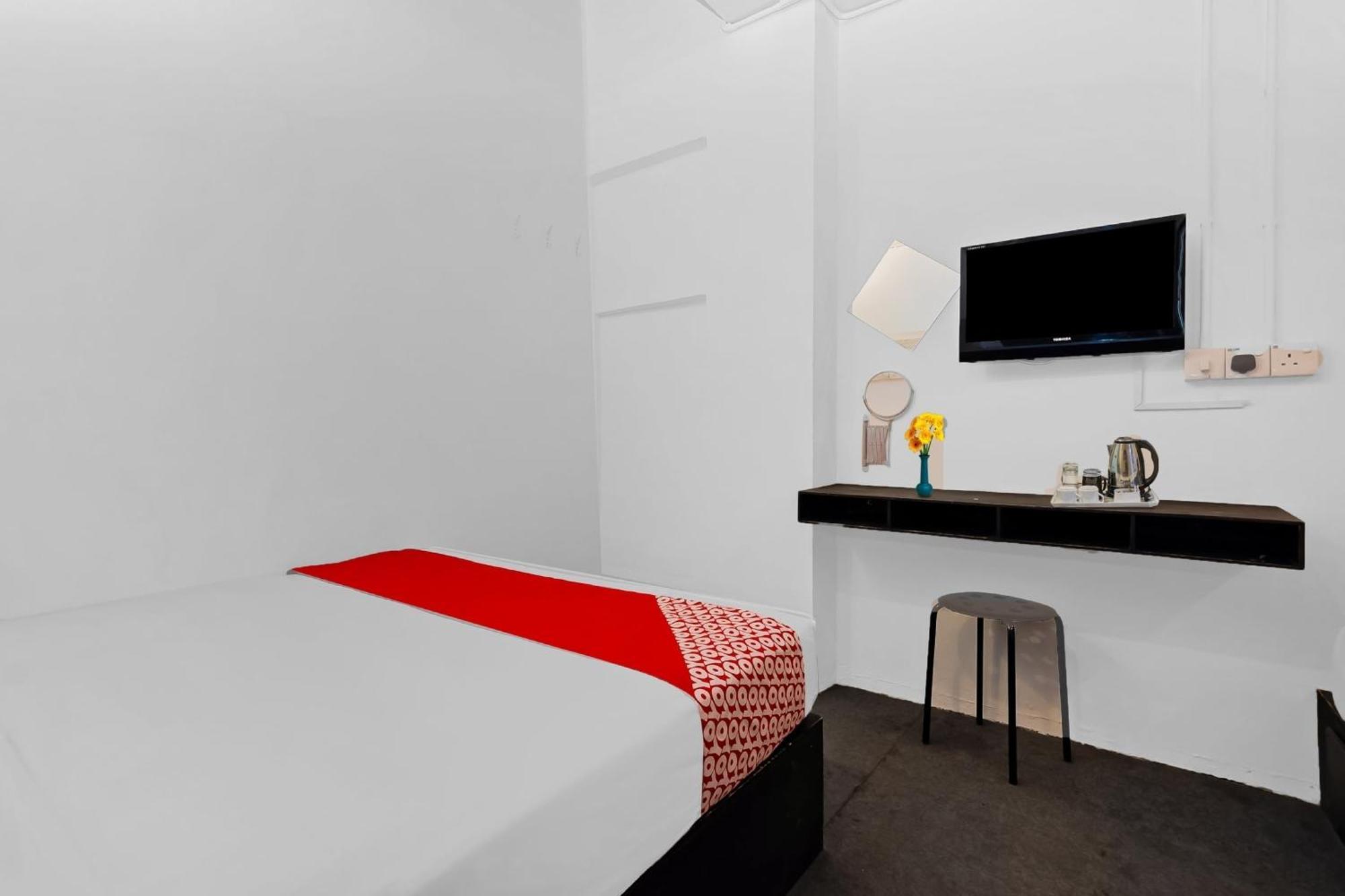 Super Oyo 44032 Zzz Hotel Malacca